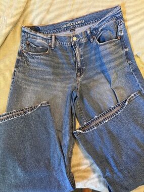 American Eagle Outfitters Women's Blue Wide Leg Flare Jeans